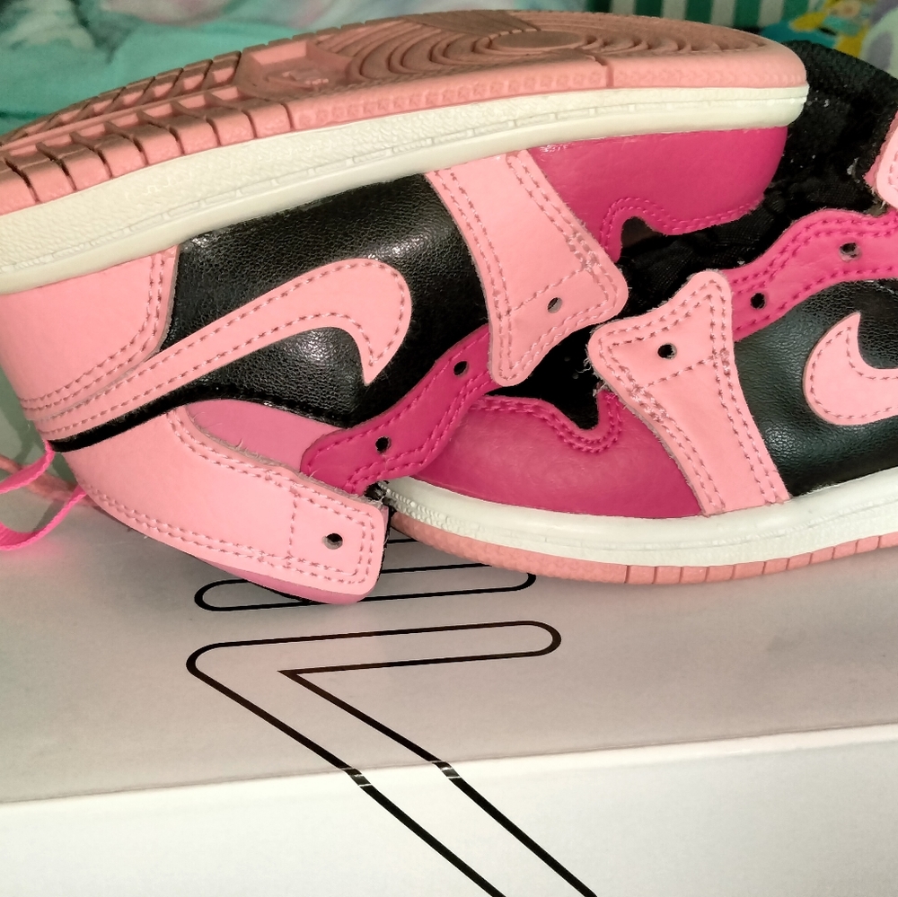 Jordan 1 - Picture 2 of 4